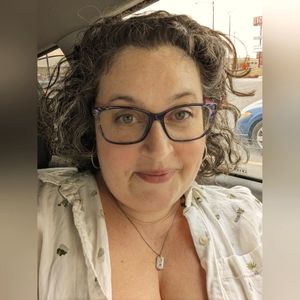 Meet your Posher, Ellen